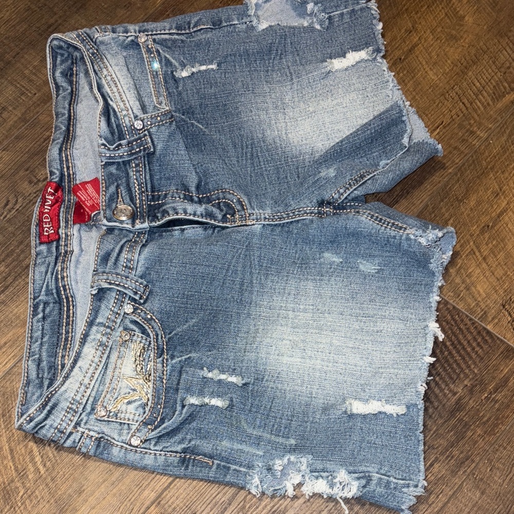 Red Rivet Light Blue Denim Shorts - Picture 6 of 7